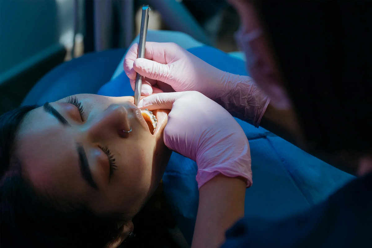 Dental Implant in Vasundhara, Ghaziabad