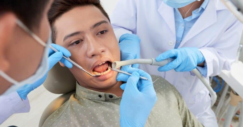 Gentle and Effective Tooth Extractions in Ghaziabad